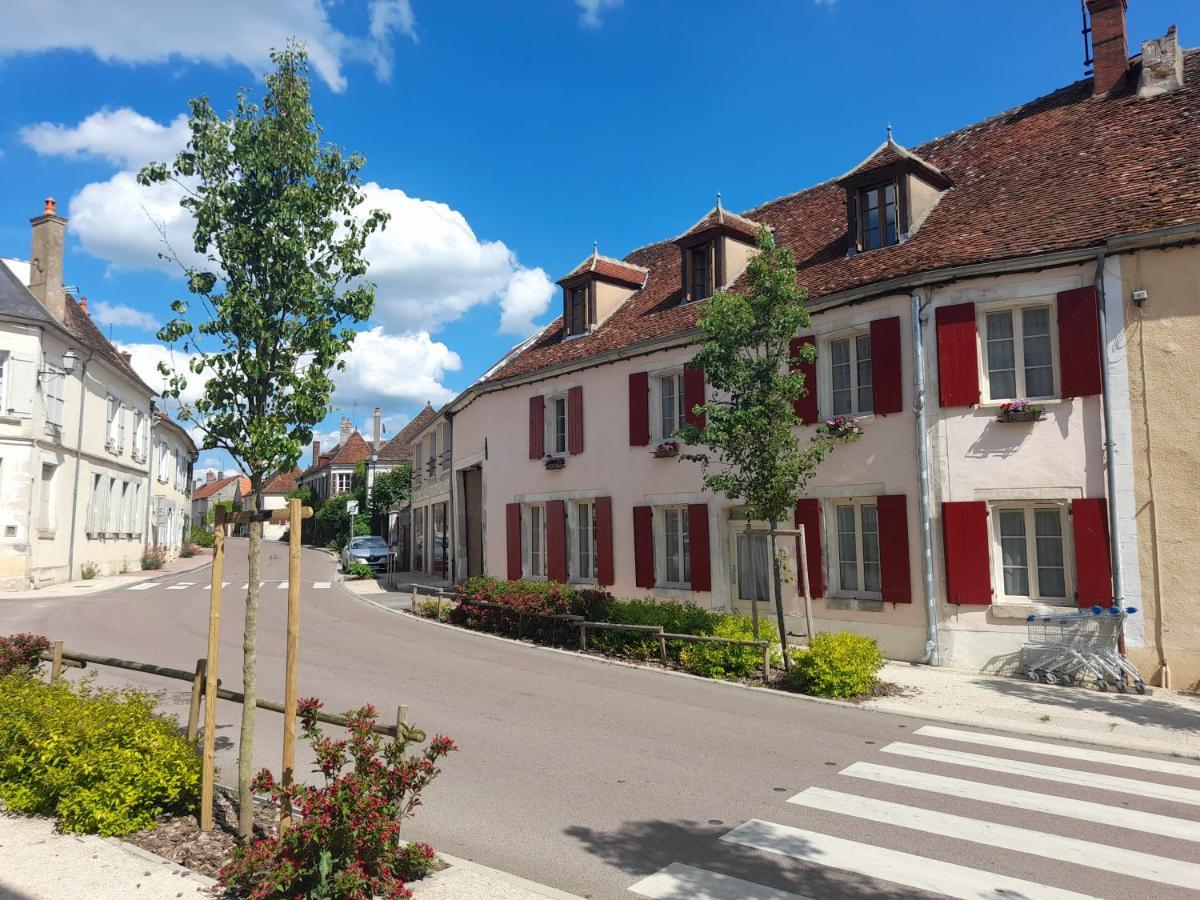Aux Sources De Ouanne Bed & Breakfast ภายนอก รูปภาพ